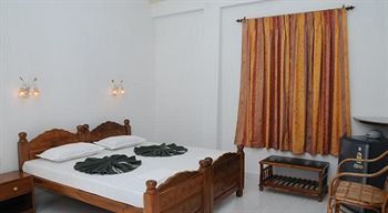 D'Souza'S Holiday Homes Candolim Bagian luar foto