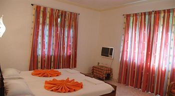 D'Souza'S Holiday Homes Candolim Bagian luar foto